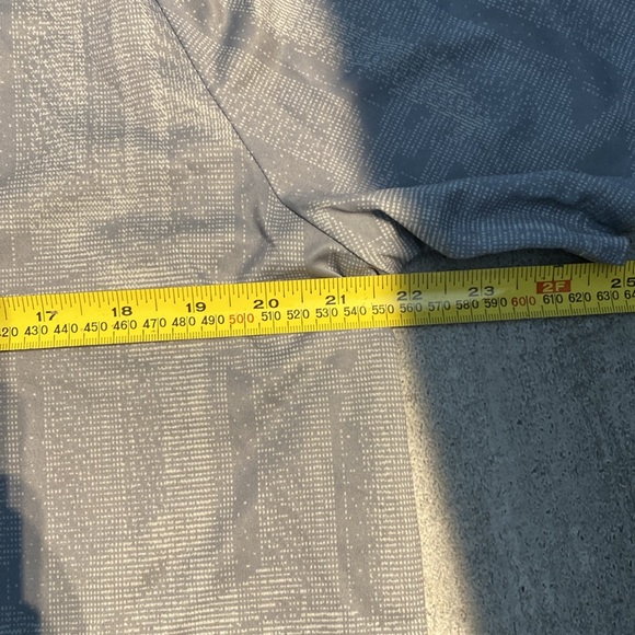 EUC Under Armour Tee - Picture 5 of 12